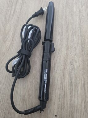Paul Mitchell Black Curling Iron with Clamp